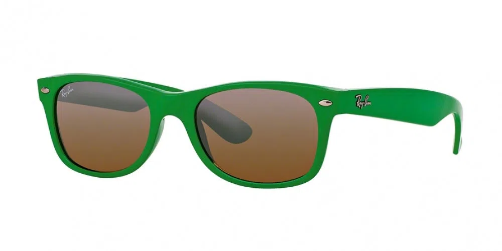 Ray Ban New Wayfarer 2132 Sunglasses - Medium - 55mm - Black - view 60